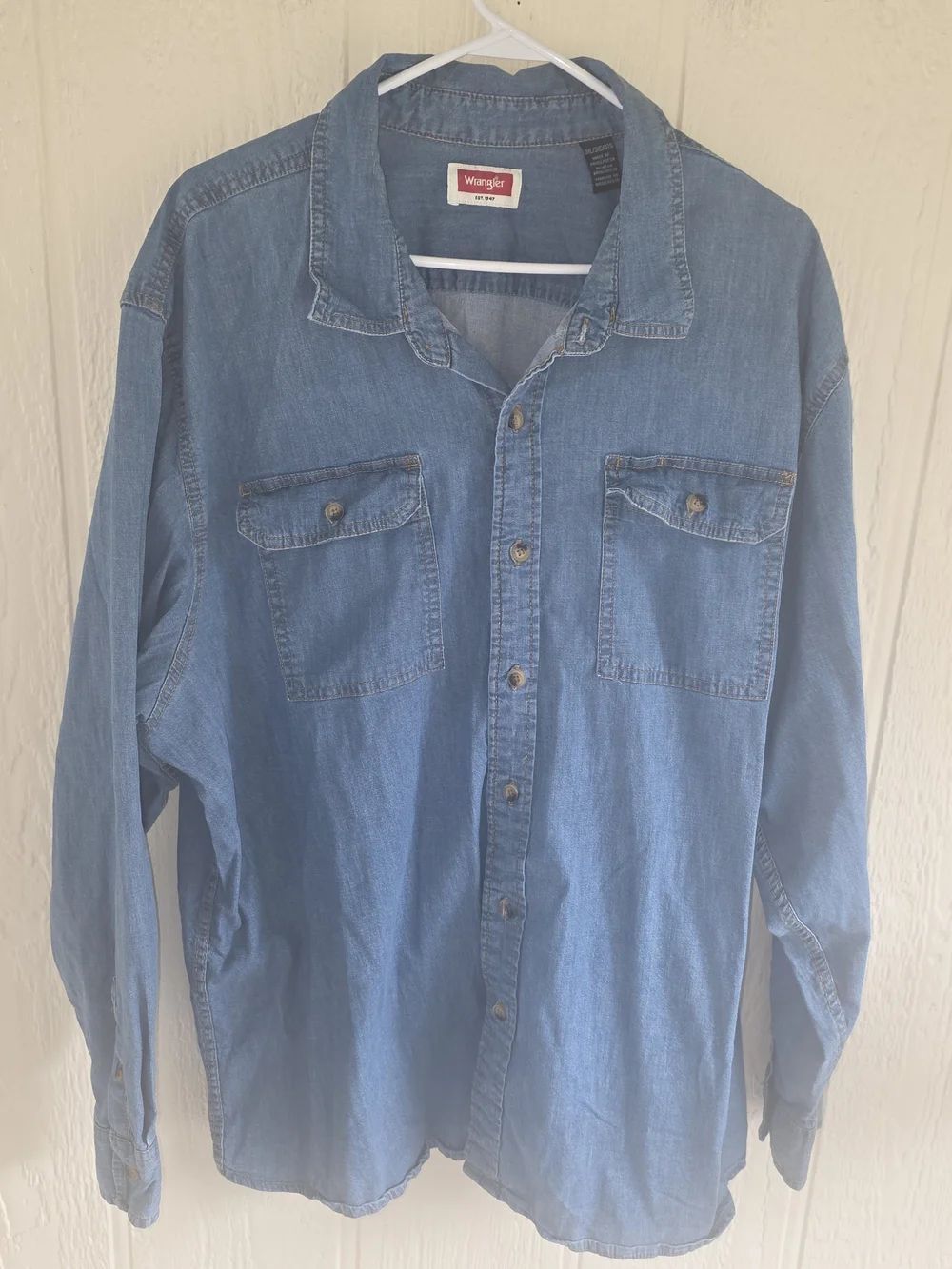 Men's Wrangler Classic Denim Button-Up Shirt in Medium Blue, Size 3XL